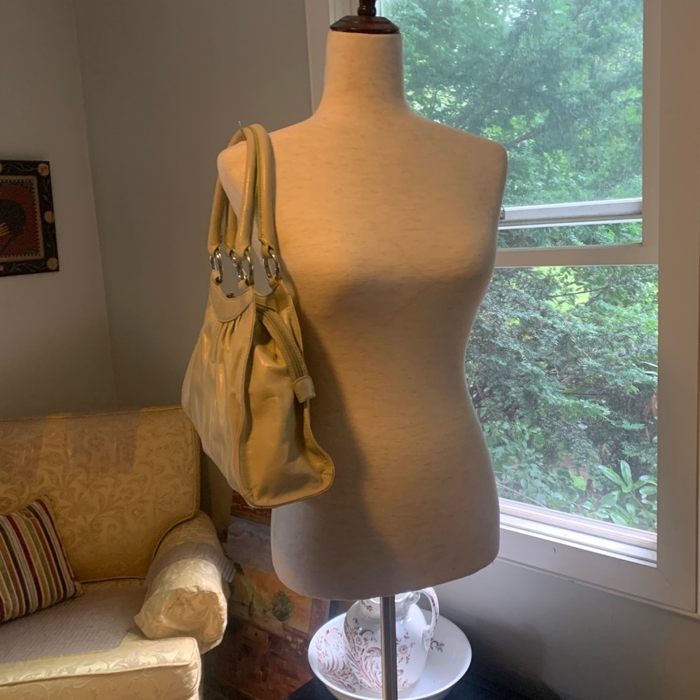 Additional Photos - image 4